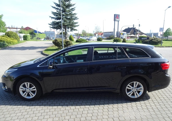 Toyota Avensis cena 43900 przebieg: 170769, rok produkcji 2013 z Stronie Śląskie małe 172